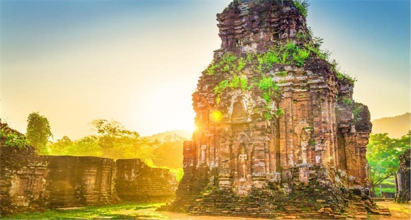 4 Days Central Vietnam World Heritages Tour
