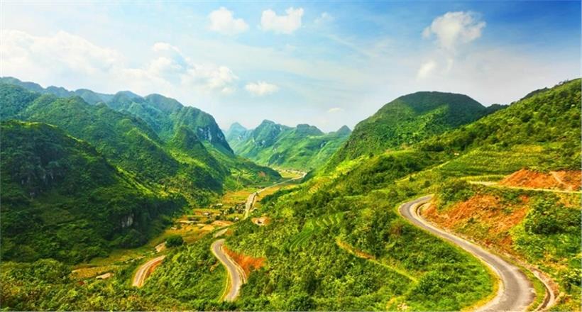 North West Vietnam and Halong Bay Cruise 9 Days