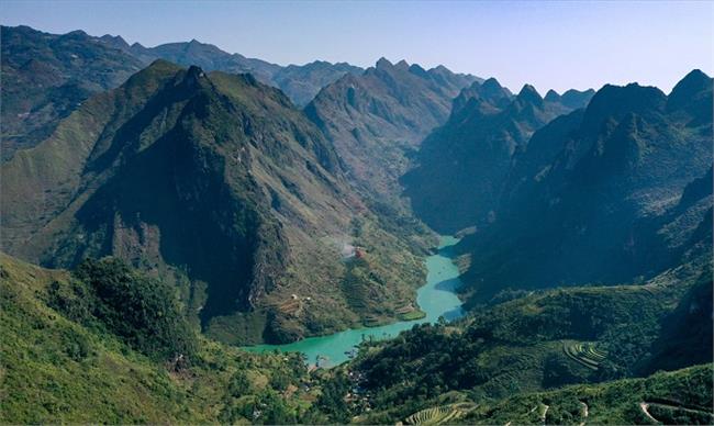 Tu San Canyon and Nho Que River